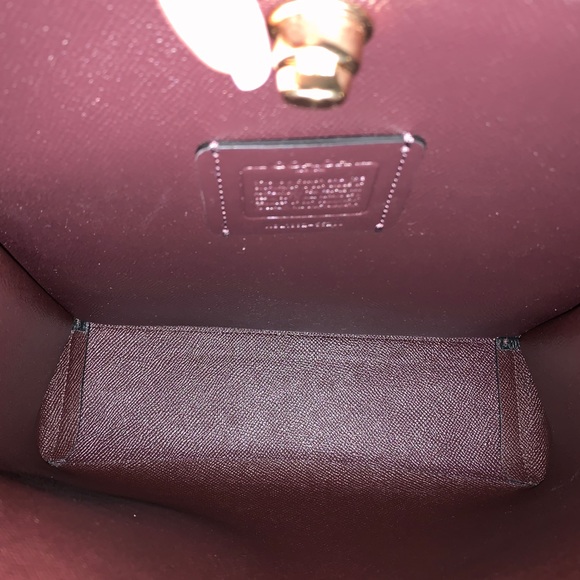 Coach Charlie Bucket - Picture 10 of 10